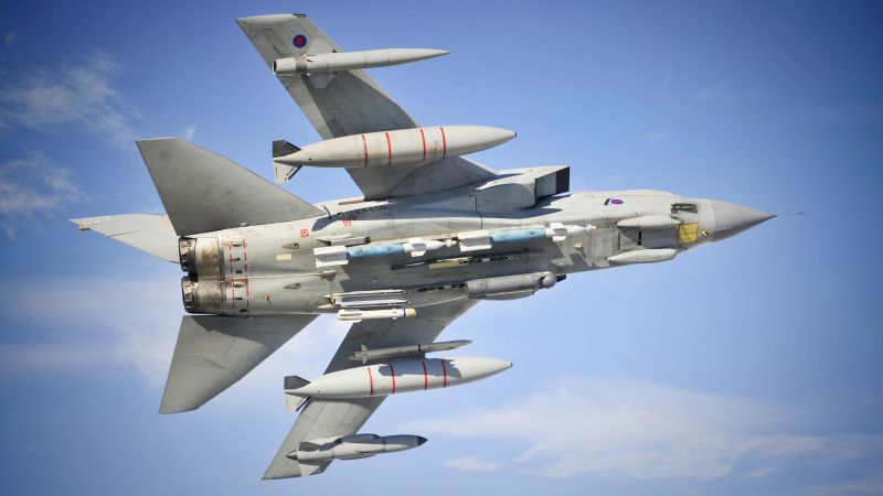 Panavia Tornado GR.4, fighter aircraft, British Air Force (horizontal)