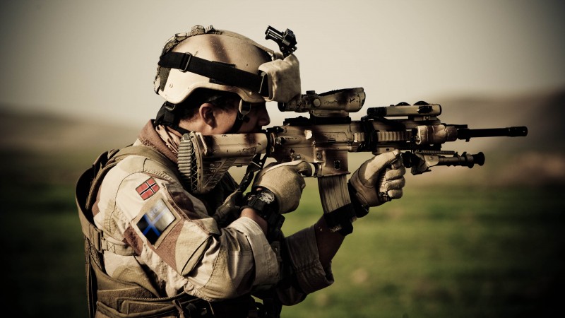 HK416, soldier, Heckler & Koch, Norwegian Army, assault rifle, camo, scope (horizontal)