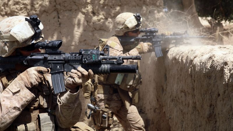 AR-15, M-16, red sight, U.S. Army, Marine Corps (horizontal)