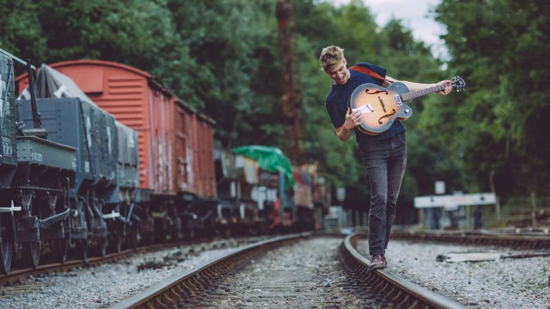 George Ezra, Top music artist and bands, singer (horizontal)