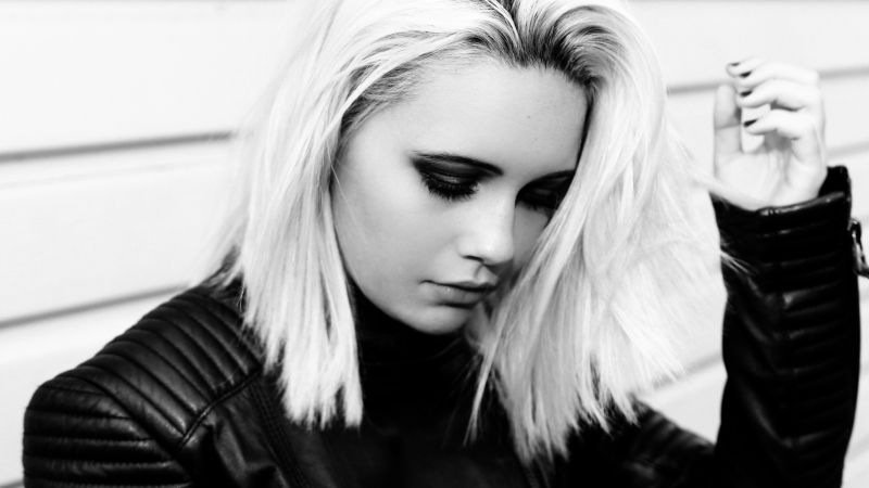 Bea Miller, Top music artist and bands, singer, blonde (horizontal)