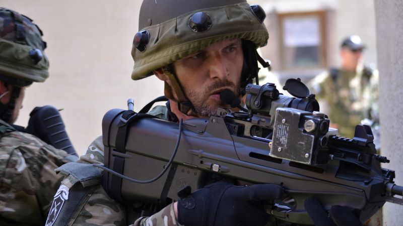 FN F2000, 5.56×45mm, NATO, assault rifle,  (horizontal)