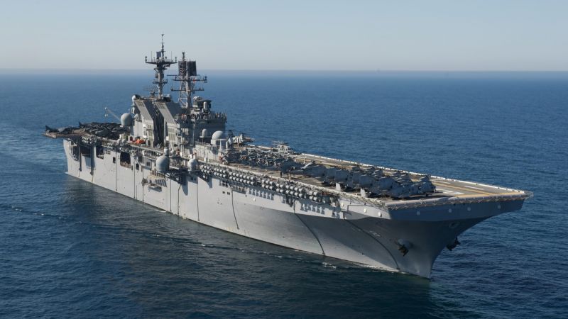LHD-8, USS MAKIN ISLAND, assault ship (horizontal)