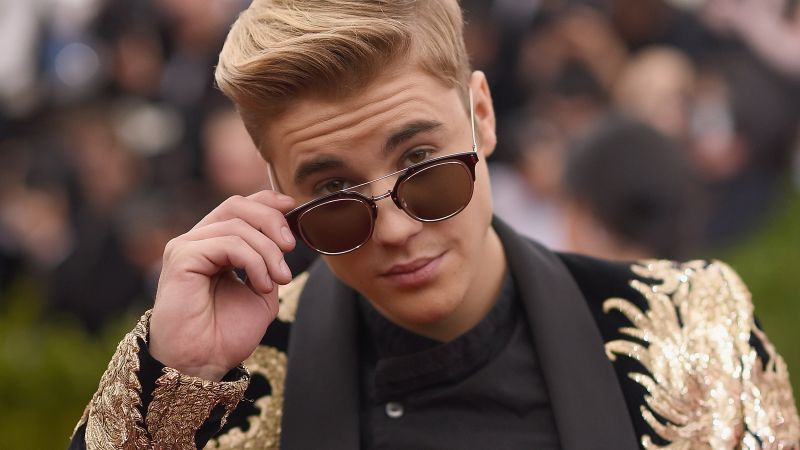 Justin Bieber, Most popular celebs, singer, actor (horizontal)