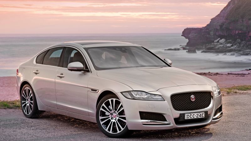 Jaguar XF Portfolio, sedan, grey (horizontal)