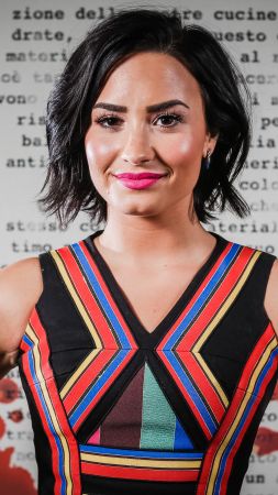 Demi Lovato, photo, 4k (vertical)