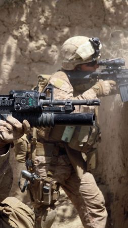 AR-15, M-16, red sight, U.S. Army, Marine Corps (vertical)