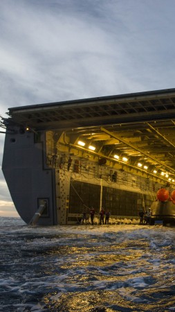 USS Anchorage, rescue mission, NASA, Orion spaceship, MC1, Gary Keen, combat Camera (vertical)
