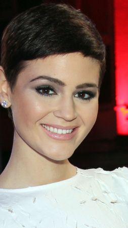 Honorata Skarbek, Top music artist and bands, singer (vertical)