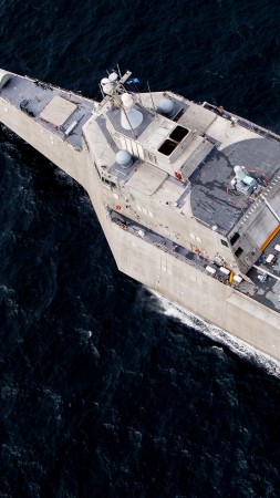 LCS-4, lead ship, Freedom class, littoral combat, USA Navy (vertical)